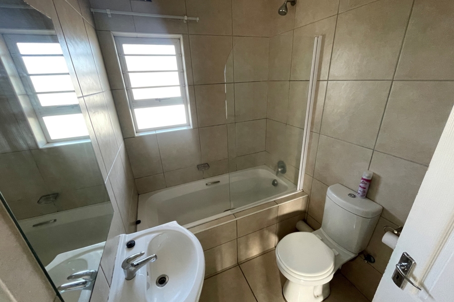 2 Bedroom Property for Sale in Stellendale Western Cape